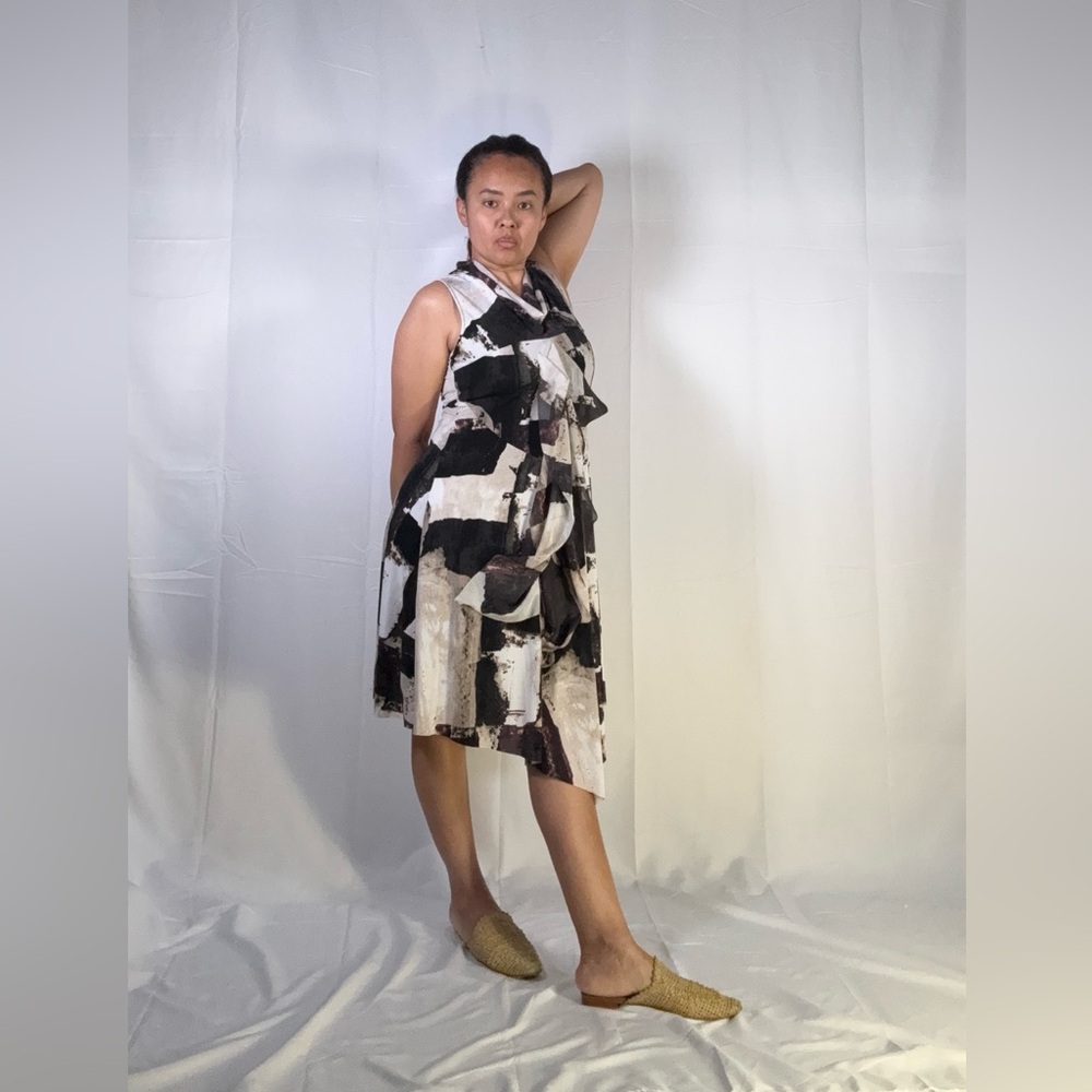 Simply Vera Vera Wang Abstract Asymmetrical Dress - Picture 8 of 9
